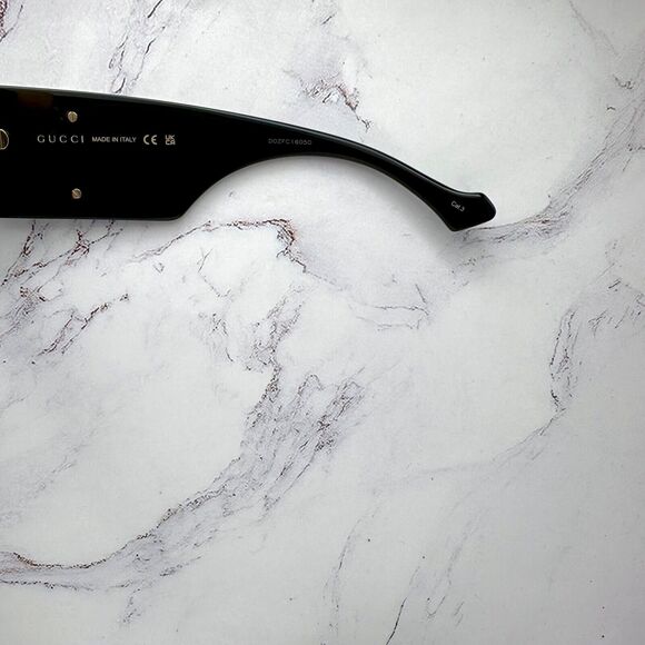 New Gucci Sunglasses Black Gold Rectangle Square - Picture 8 of 16